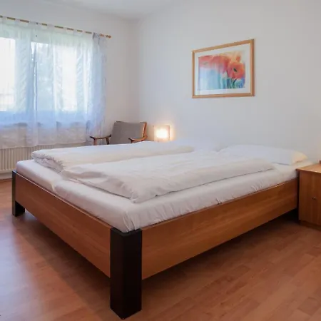 - Feldstrasse 48-s Apartment